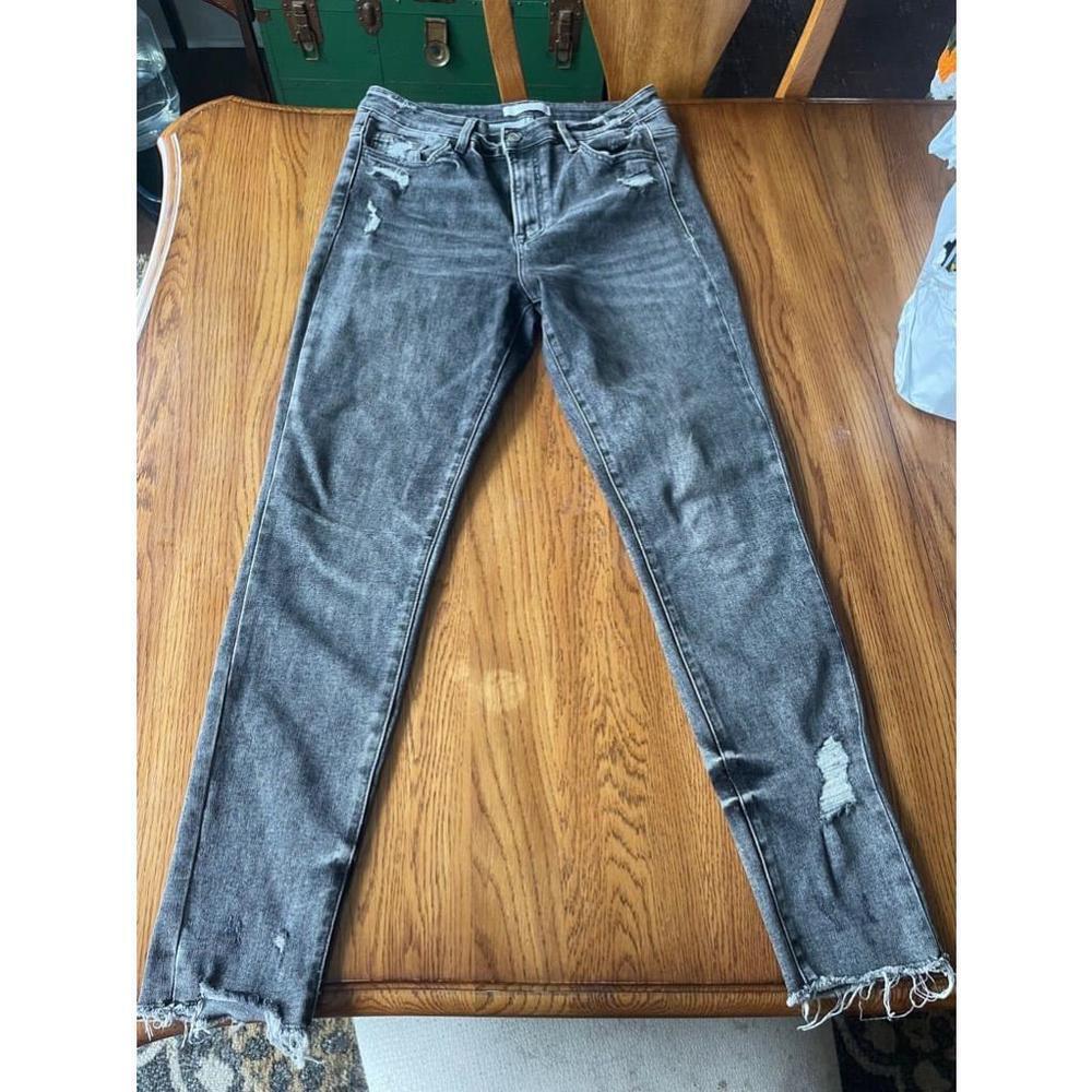 Women's VERVET Black Distressed Skinny Jeans - Size 30 Bin B